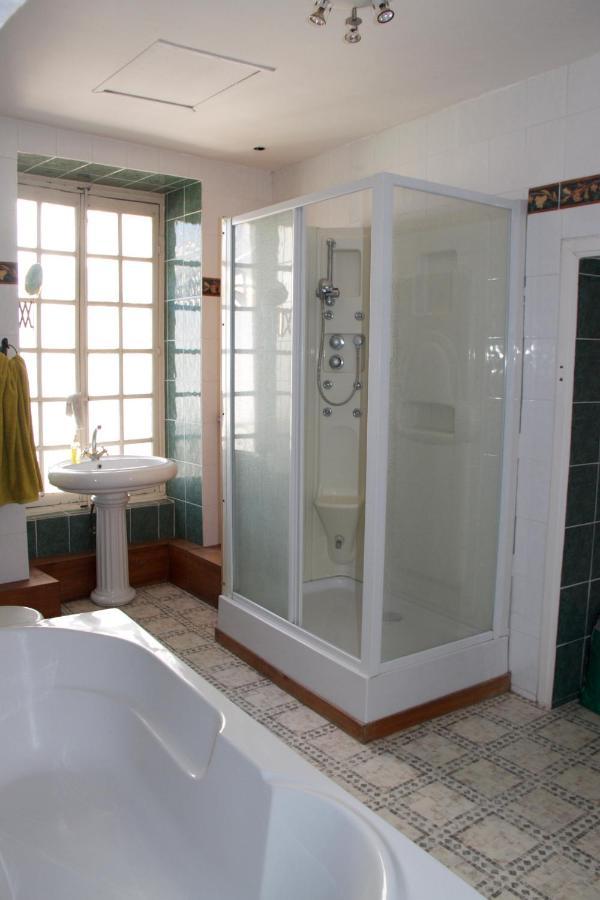 Suite Leon Edoux Saint-Savin  Exterior photo